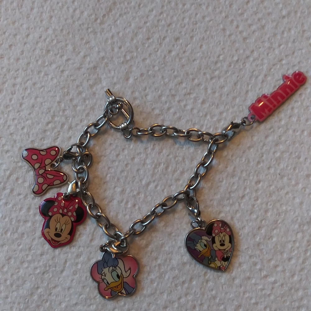 😍 Minnie Mouse & Daisy Duck Charm Bracelet